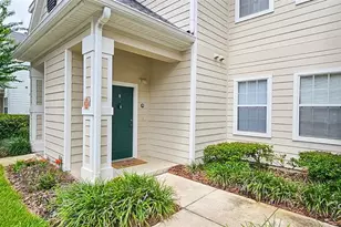 200 Southern Pecan Cir, Winter Garden, FL 34787 - Photo 2