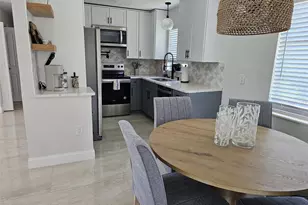 460 Creek Ln Dr, Englewood, FL 34223 - Photo 10