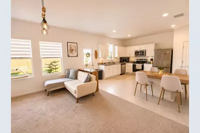 2524 Peony Place, Haines City, FL 33844 - Photo 2