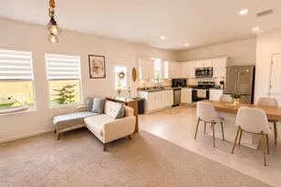 2524 Peony Pl, Haines City, FL 33844 - Photo 2
