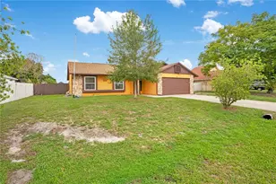 867 Banks St NW, Palm Bay, FL 32907 - Photo 2