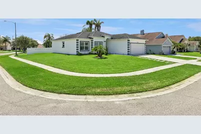 2713 Wortham Lane, Kissimmee, FL 34744 - Photo 2