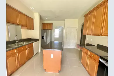 2370 Hinsdale Drive, Kissimmee, FL 34741 - Photo 10