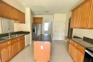 2370 Hinsdale Dr, Kissimmee, FL 34741 - Photo 10