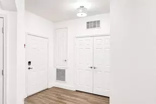 3326 Robert Trent Jones Dr, Orlando, FL 32835 - Photo 6
