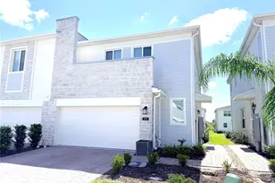 393 Bogey Dr, Davenport, FL 33896 - Photo 1