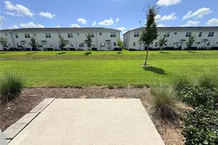 393 Bogey Dr, Davenport, FL 33896 - Photo 4