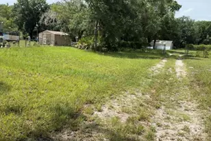 5585 Lake Lizzie Dr, Saint Cloud, FL 34771 - Photo 6