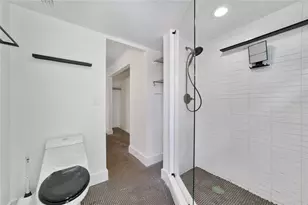 5025 Bermuda Cir, Orlando, FL 32808 - Photo 12