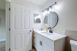 5144 Conroy Rd, Orlando, FL 32811 - Photo 22