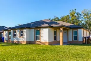 1013 King St, Kissimmee, FL 34741 - Photo 2