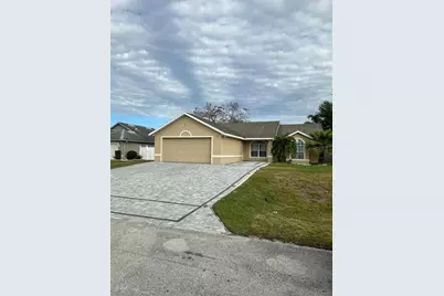 152 Whitehall Street, Davenport, FL 33896 - Photo 2