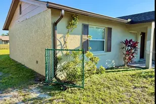 133 Alderwood Dr, Kissimmee, FL 34743 - Photo 2