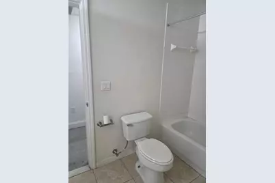 5536 Metrowest Boulevard #8-109, Orlando, FL 32811 - Photo 8