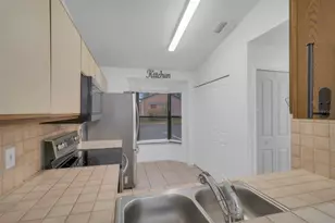 2432 King Oak Ct, Saint Cloud, FL 34769 - Photo 16
