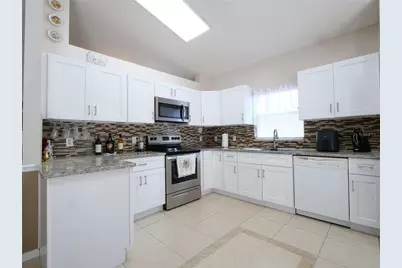 4381 Creekside Boulevard, Kissimmee, FL 34746 - Photo 18