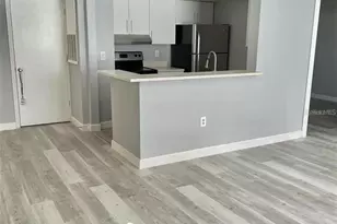 425 Fountainhead Cir, Kissimmee, FL 34741 - Photo 2