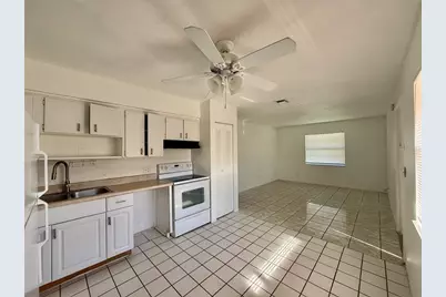 733 Michigan Court #4, Saint Cloud, FL 34769 - Photo 6