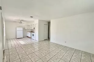 733 Michigan Ct, Saint Cloud, FL 34769 - Photo 4