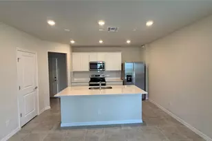 5025 Furrowed Wy, Saint Cloud, FL 34771 - Photo 6