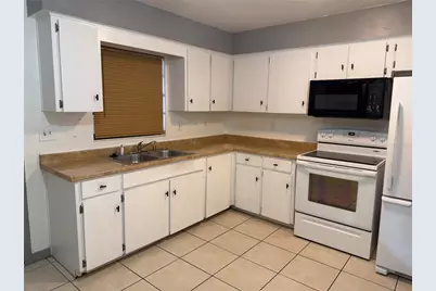 2802 7th Street, Saint Cloud, FL 34769 - Photo 2
