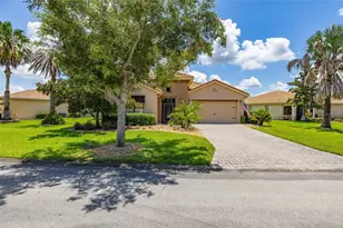 394 Monterey St, Kissimmee, FL 34759 - Photo 2