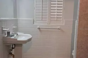 210 Baker Ave, Clearwater, FL 33755 - Photo 8