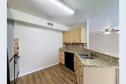 4817 Normandy Place #105, Orlando, FL 32811 - Photo 12