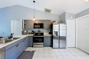 240 Sunrise Rd, Davenport, FL 33837 - Photo 10