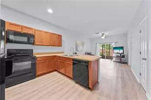 1779 Barton Towne Cir, Saint Cloud, FL 34769 - Photo 10