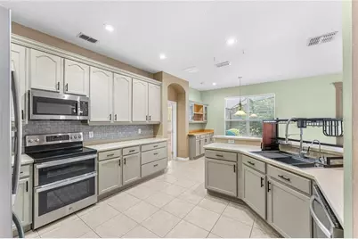 2438 Greenwillow Drive, Orlando, FL 32825 - Photo 8
