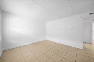 702 Michigan Ct, Saint Cloud, FL 34769 - Photo 6