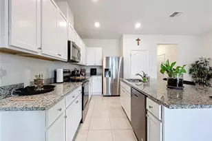 965 Lido Dr, Howey in the Hills, FL 34737 - Photo 12