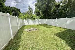 4615 Edgewater Dr, Orlando, FL 32804 - Photo 10