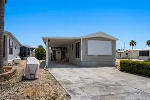 519 Center Crest Blvd, Davenport, FL 33837 - Photo 2