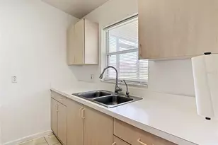 111 Bianca Ct, Kissimmee, FL 34758 - Photo 8