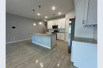 117 W Murphy Street, Davenport, FL 33837 - Photo 18