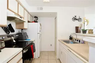 2209 Antigua Pl, Kissimmee, FL 34741 - Photo 4