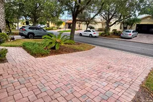 288 Grand Canal Dr, Kissimmee, FL 34759 - Photo 6