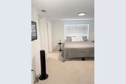 4714 W Lawn Avenue, Tampa, FL 33611 - Photo 10