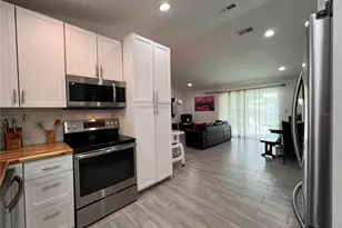 638 Baldwin Dr, Kissimmee, FL 34758 - Photo 6