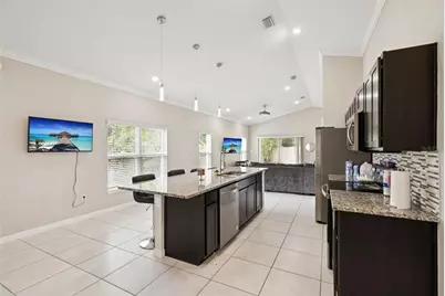 520 S Kentucky Avenue, Deland, FL 32724 - Photo 28