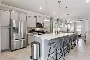 16205 St Kitts Cir, Clermont, FL 34714 - Photo 8