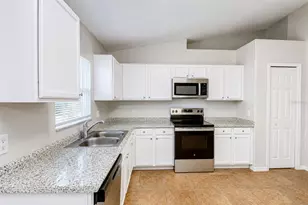 441 Danube Dr, Kissimmee, FL 34759 - Photo 8