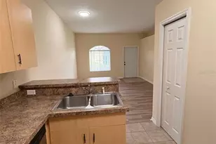 305 Port Pleasant Dr, Poinciana, FL 34759 - Photo 8