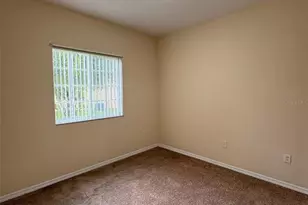 305 Port Pleasant Dr, Poinciana, FL 34759 - Photo 10