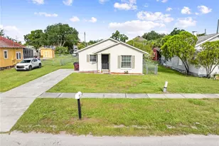 1104 Michigan Ave, Saint Cloud, FL 34769 - Photo 2