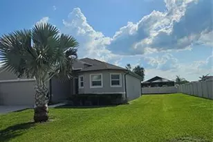240 Solis Dr, Winter Haven, FL 33880 - Photo 4