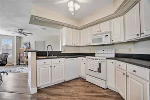 13038 Los Angeles Woods Ln, Orlando, FL 32824 - Photo 10
