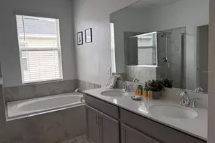 993 Splash Shot Pl, Davenport, FL 33896 - Photo 16